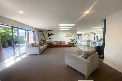 Photo of property in 32 Orlando Crescent, Waimairi Beach, Christchurch, 8083
