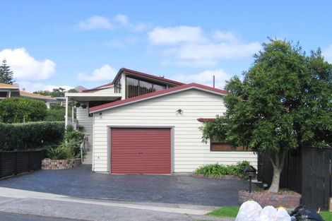 Photo of property in 1/31 Devon Road, Bucklands Beach, Auckland, 2012