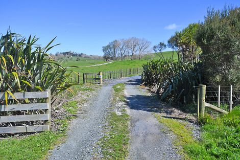 Photo of property in 533 Settlement Road, Kaiwaka, 0573