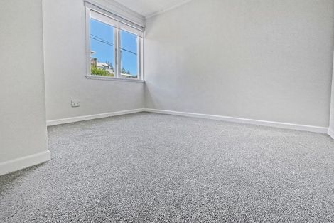Photo of property in 2/102 Verran Road, Birkdale, Auckland, 0626