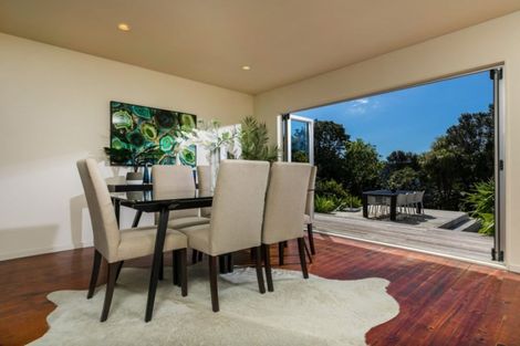 Photo of property in 122 Waitea Road, Muriwai, Waimauku, 0881