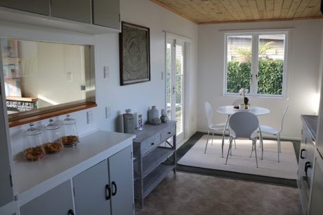 Photo of property in 28 Charles Road, Hannahs Bay, Rotorua, 3010