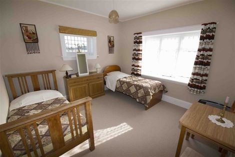 Photo of property in 8 Waikuku Beach Road, Waikuku Beach, 7473