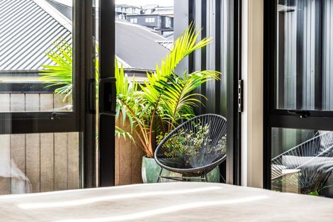 Photo of property in 116 Te Oneroa Way, Long Bay, Auckland, 0630