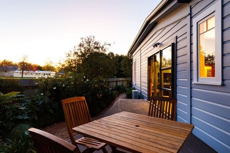 Photo of property in 73a Savage Crescent, West End, Palmerston North, 4412