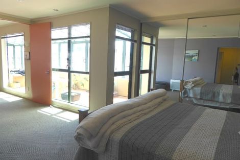 Photo of property in Tennyson Apartments, 3/25 Tennyson Street, Te Aro, Wellington, 6011