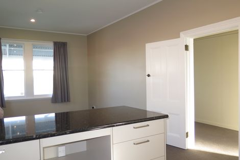 Photo of property in 215 Church Street, West End, Timaru, 7910
