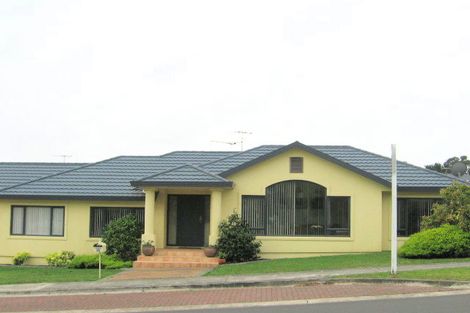 Photo of property in 25 Ponderosa Drive, Oteha, Auckland, 0632