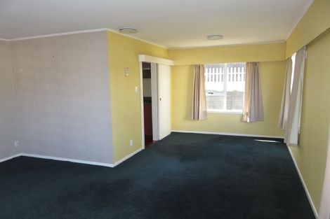 Photo of property in 16 Oswald Crescent, Paparangi, Wellington, 6037