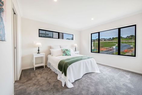 Photo of property in 18 Lime Hill Rise, Flat Bush, Auckland, 2019