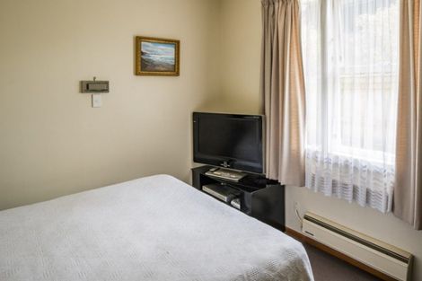 Photo of property in 4a Nikau Street, Eastbourne, Lower Hutt, 5013