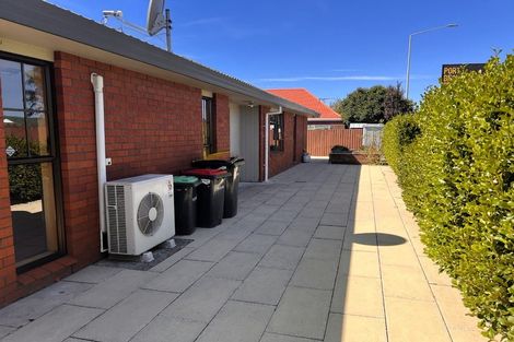 Photo of property in 15 Sheraton Place, Redwood, Christchurch, 8051