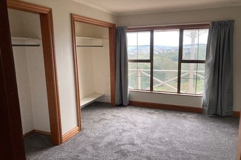 Photo of property in 10 Grumman Lane, Newlands, Wellington, 6037