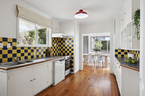 Photo of property in 55 Makara Road, Karori, Wellington, 6012