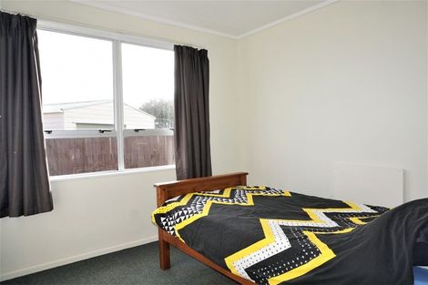 Photo of property in 6 Ryder Crescent, Levin, 5510