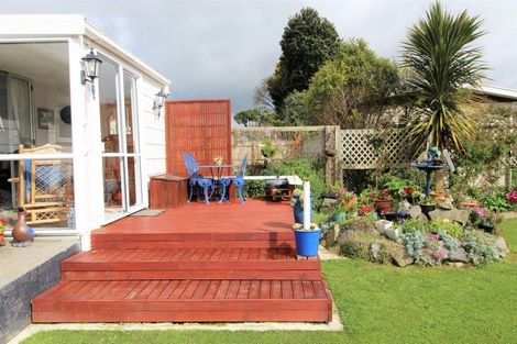 Photo of property in 19 Bowen Street, Woodville, 4920