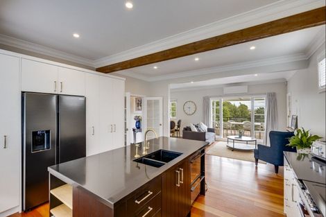 Photo of property in 6 Coleman Terrace, Hospital Hill, Napier, 4110