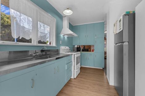 Photo of property in 77 Birdwood Avenue, Papatoetoe, Auckland, 2025