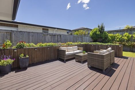 Photo of property in 19 Puhirake Crescent, Pyes Pa, Tauranga, 3112