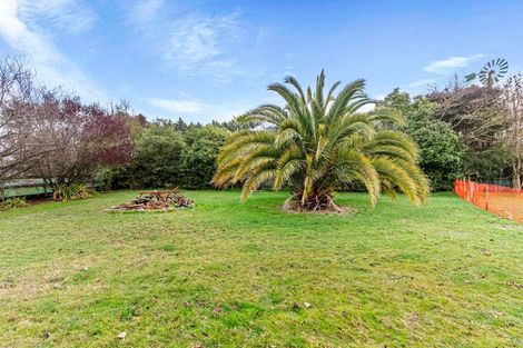 Photo of property in 14 Allin Drive, Waikuku Beach, 7402