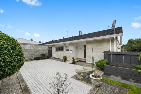 Photo of property in 9 Saint Andrews Terrace, St Andrews, Hamilton, 3200