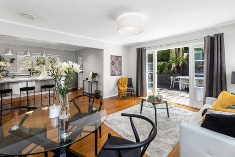 Photo of property in 17 Larchwood Avenue, Westmere, Auckland, 1022