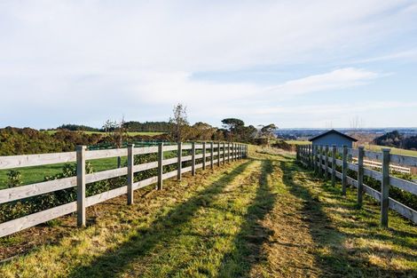 Photo of property in 17 Chatfield Lane, Aokautere, 4471