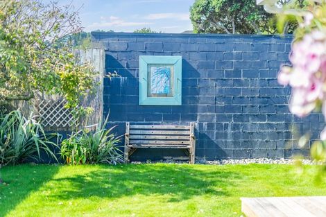 Photo of property in 47 Moana Road, Plimmerton, Porirua, 5026
