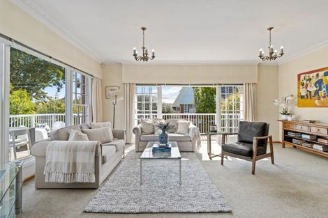 Photo of property in 39 Hillcrest Road, Hillcrest, Hamilton, 3216