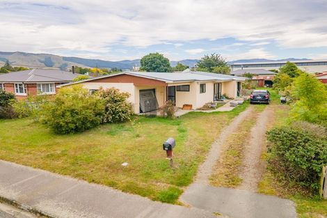 Photo of property in 18 Studholme Street, Waimate, 7924