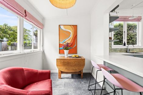 Photo of property in 913 Fitzroy Avenue, Mahora, Hastings, 4120