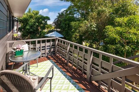 Photo of property in 2/39 Browns Bay Road, Browns Bay, Auckland, 0630