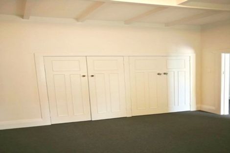 Photo of property in 296 Great North Road, Henderson, Auckland, 0612