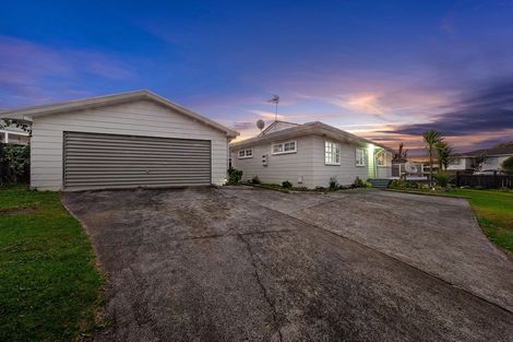 Photo of property in 1 Trounson Avenue, Clendon Park, Auckland, 2103
