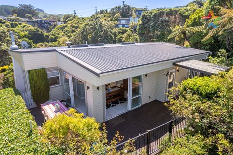 Photo of property in 30 Korokoro Road, Korokoro, Lower Hutt, 5012