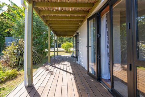 Photo of property in 61 Lorenzen Bay Road, Raglan, 3225