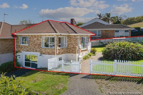 Photo of property in 1/1 Picton Street, Howick, Auckland, 2014