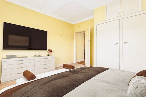 Photo of property in 1/71 Garden Road, Northland, Wellington, 6012