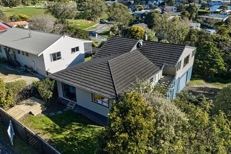 Photo of property in 84 Leeward Drive, Whitby, Porirua, 5024