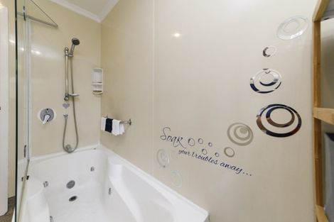 Photo of property in 16 Lyon Street, Marton, 4710