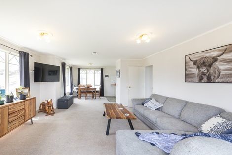 Photo of property in 24 Logan Way, Kelvin Grove, Palmerston North, 4414