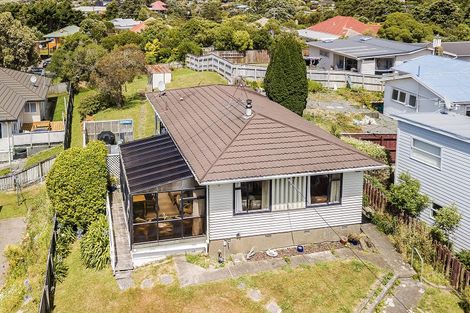 Photo of property in 4 Hillary Street, Tawa, Wellington, 5028