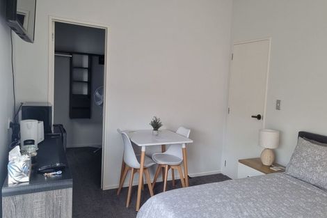 Photo of property in 28 Konoba Avenue, Kumeu, 0810