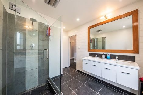 Photo of property in 1/15 Sullivan Avenue, Woolston, Christchurch, 8023