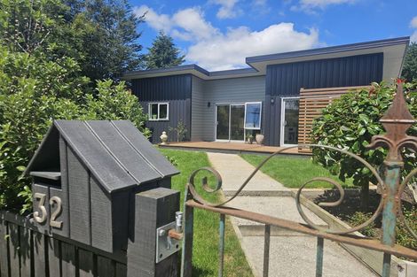 Photo of property in 32 Dacia Street, Lumsden, 9730