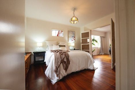 Photo of property in 137 Hinemoa Street, Birkenhead, Auckland, 0626