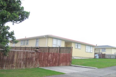 Photo of property in 13 Almora View, Ascot Park, Porirua, 5024