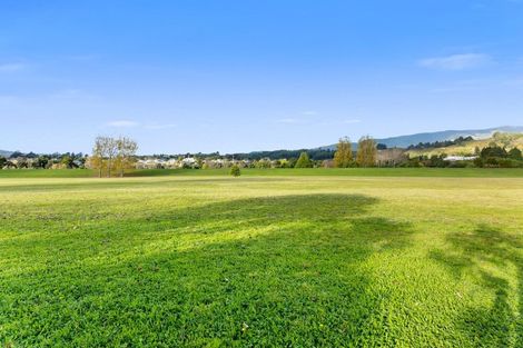 Photo of property in 54 Brightwater Crescent, Totara Park, Upper Hutt, 5018