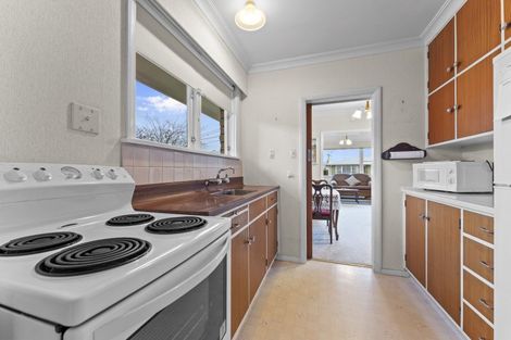 Photo of property in 26 Karaka Crescent, Levin, 5510