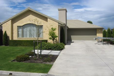 Photo of property in 1 Bayliss Close, Northwood, Christchurch, 8051